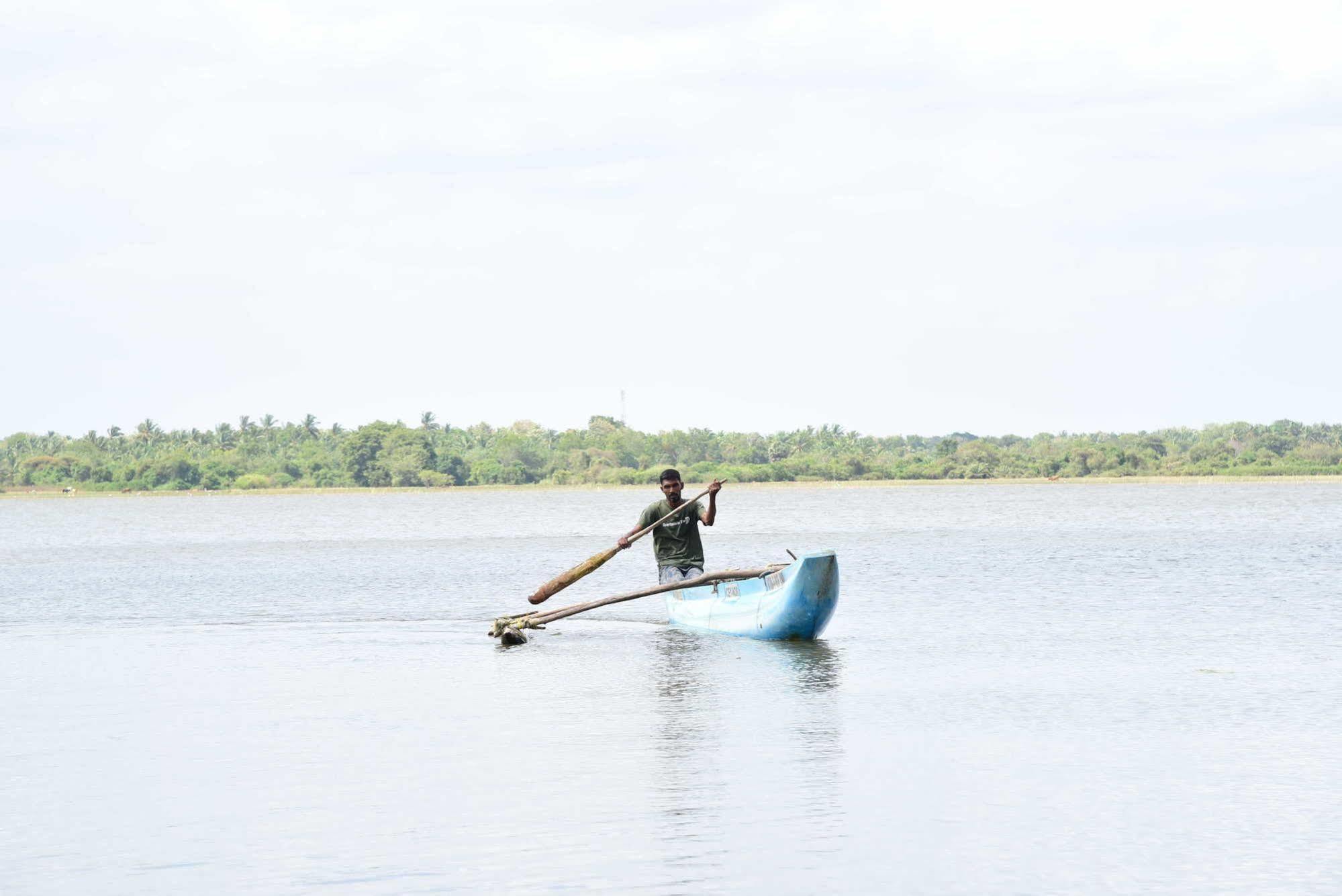 Indika Lake Resort Nuwarawewa East Eksteriør bilde